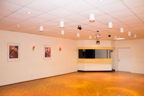 Tanzschule Schermeier Bremen mittlerer Saal DJ-Kabine